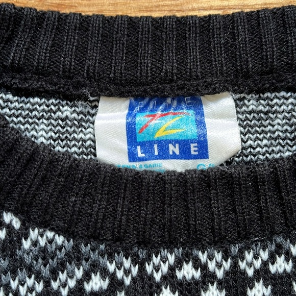 Vintage Reindeer Sweater / Large / 90s / Fine Line - Picture 4 of 7
